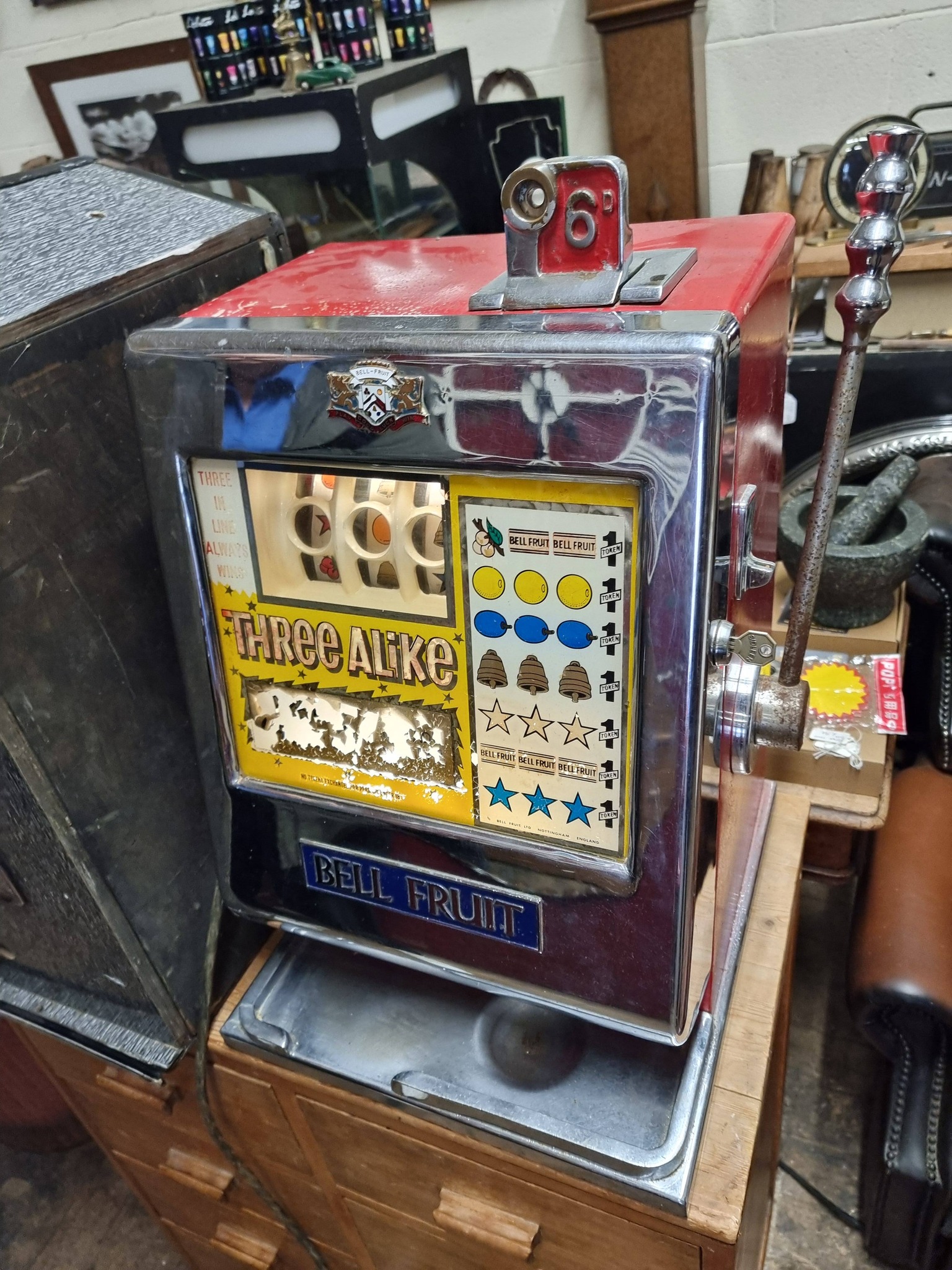 Retro Bell Fruit slot machine — Chic & Tique